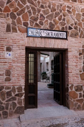 Гостиница Apartmentos El Alfar del Sacramento  Толедо